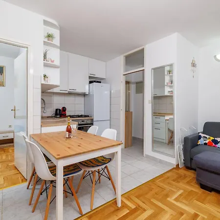 Roli Apartament