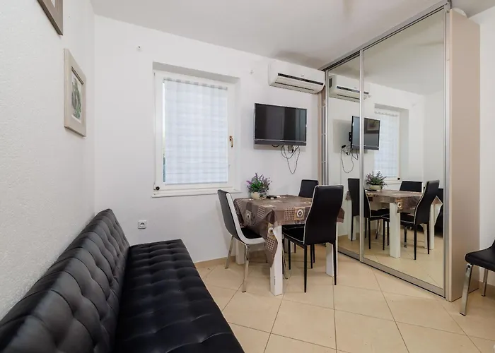 Roli Apartman